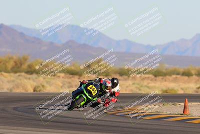 media/Oct-29-2022-CVMA (Sat) [[14c0aa3b66]]/Race 11 Amateur Supersport Open/